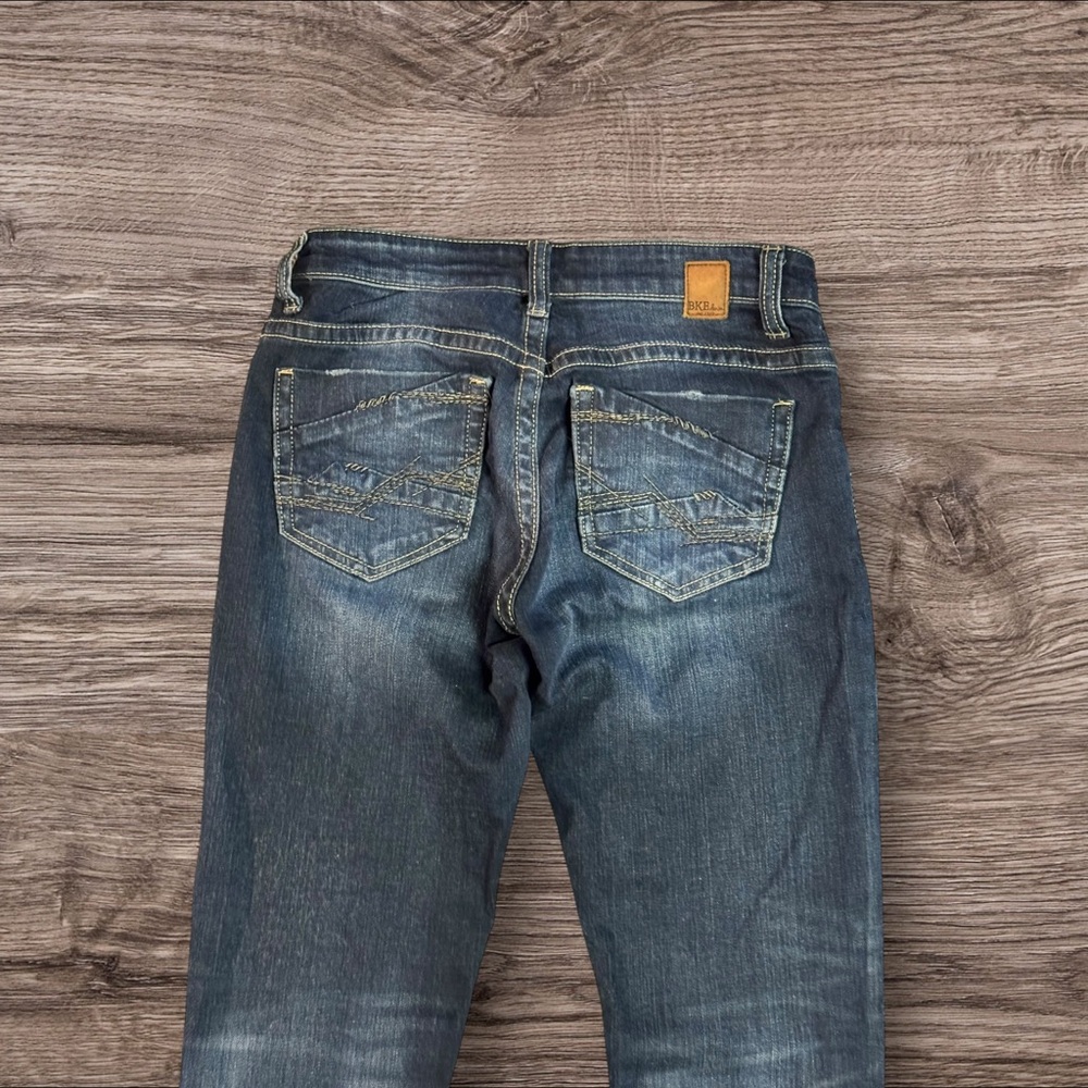 BKE Women's Skinny Jeans - Dark Blue **See Photo #6 Wear on Bottom Hem x2) - Picture 4 of 6
